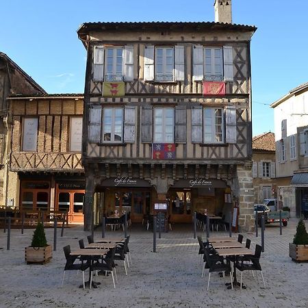Cafe De France Acomodação com café da manhã Eauze Exterior foto